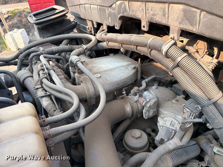 image for item FK3574 2013 International MA035 semi truck