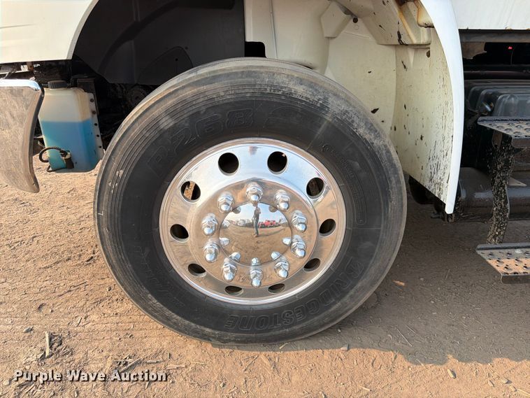 image for item FK3574 2013 International MA035 semi truck