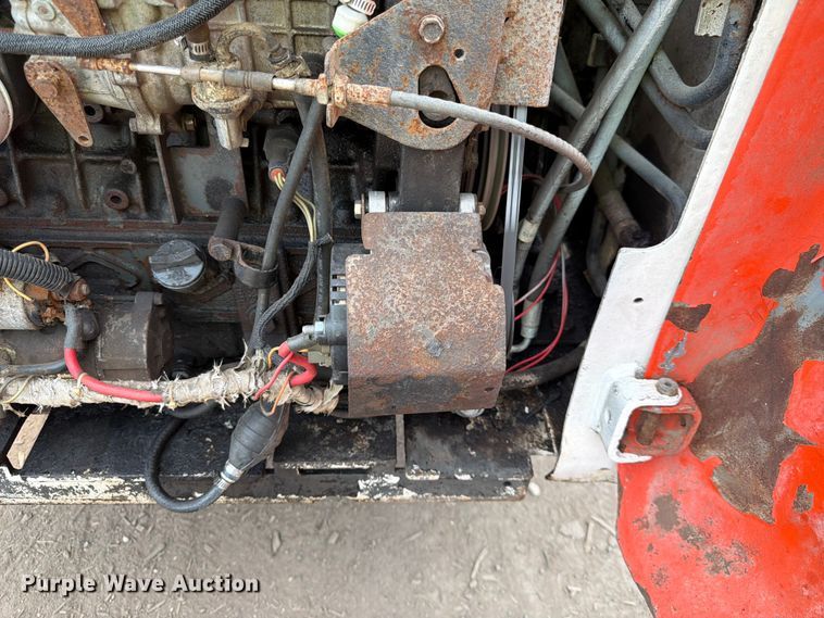 image for item FK3575 2005 Bobcat S220 skid steer loader