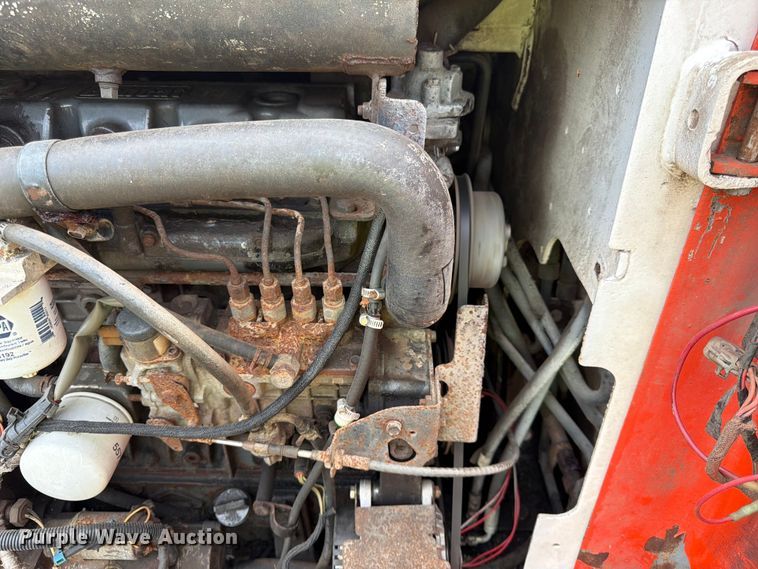 image for item FK3575 2005 Bobcat S220 skid steer loader