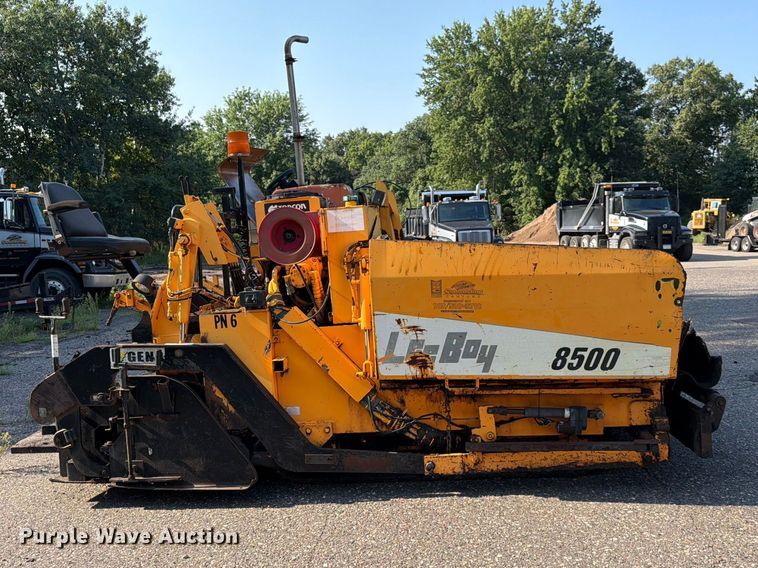 image for item FK3577 2006 LeeBoy L8500 T paver