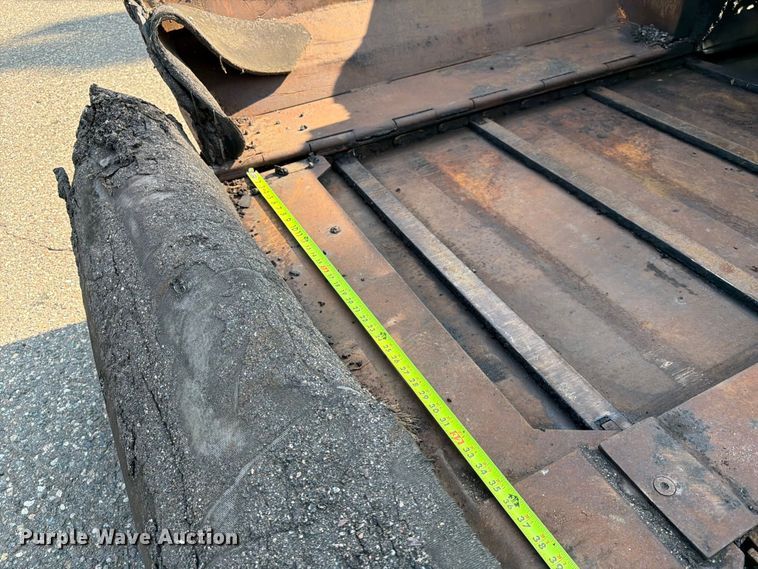 image for item FK3577 2006 LeeBoy L8500 T paver