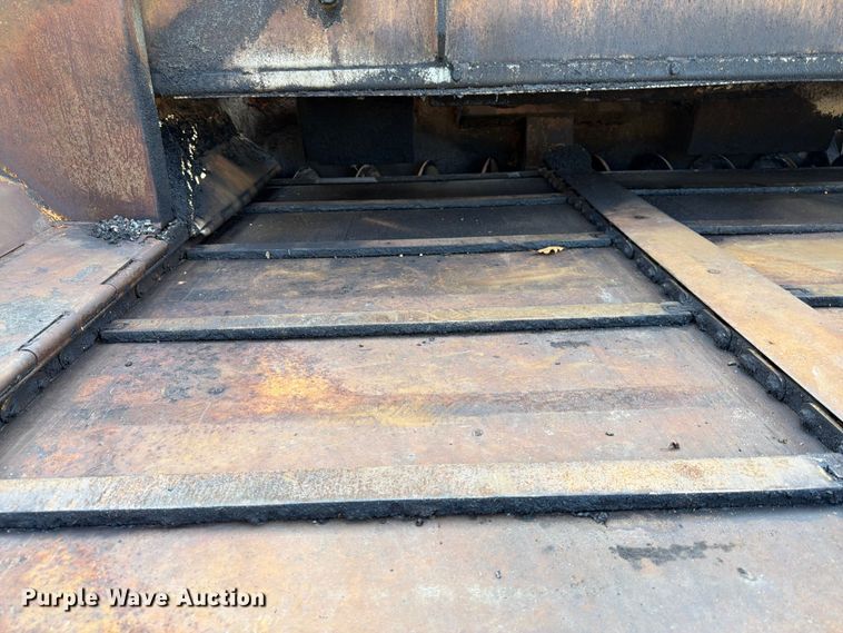 image for item FK3577 2006 LeeBoy L8500 T paver