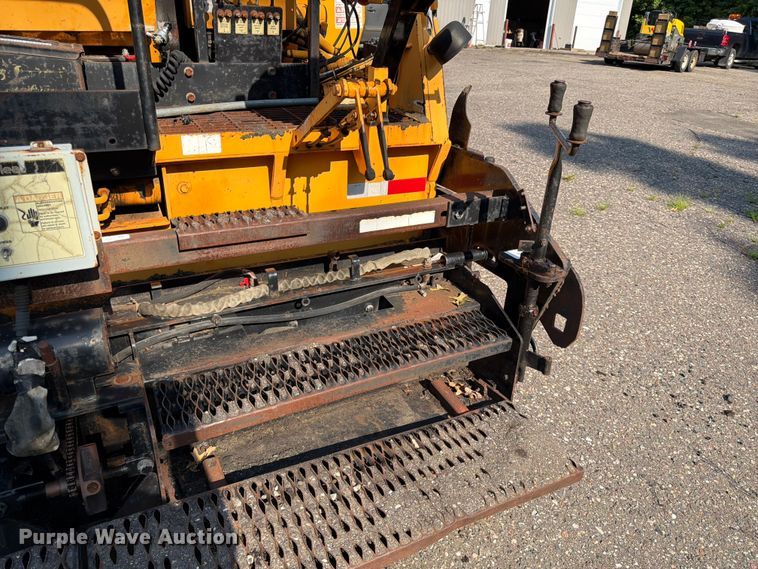 image for item FK3577 2006 LeeBoy L8500 T paver
