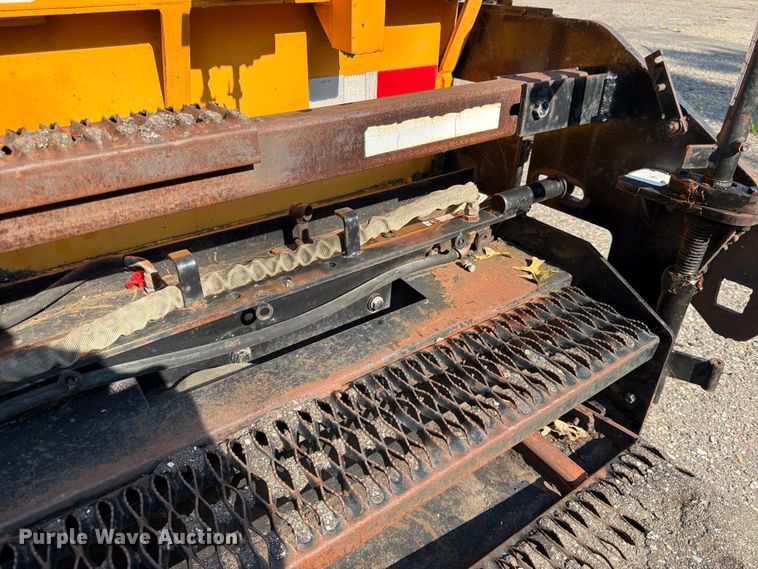 image for item FK3577 2006 LeeBoy L8500 T paver