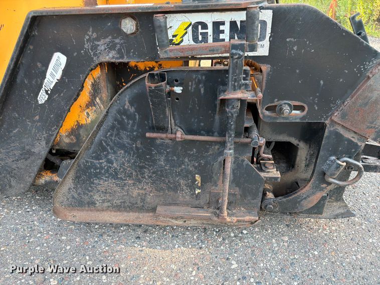 image for item FK3577 2006 LeeBoy L8500 T paver