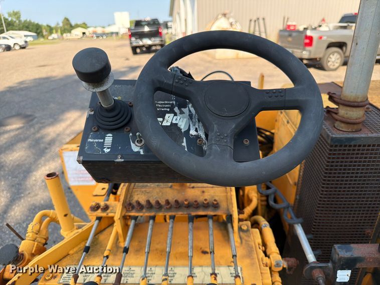 image for item FK3577 2006 LeeBoy L8500 T paver