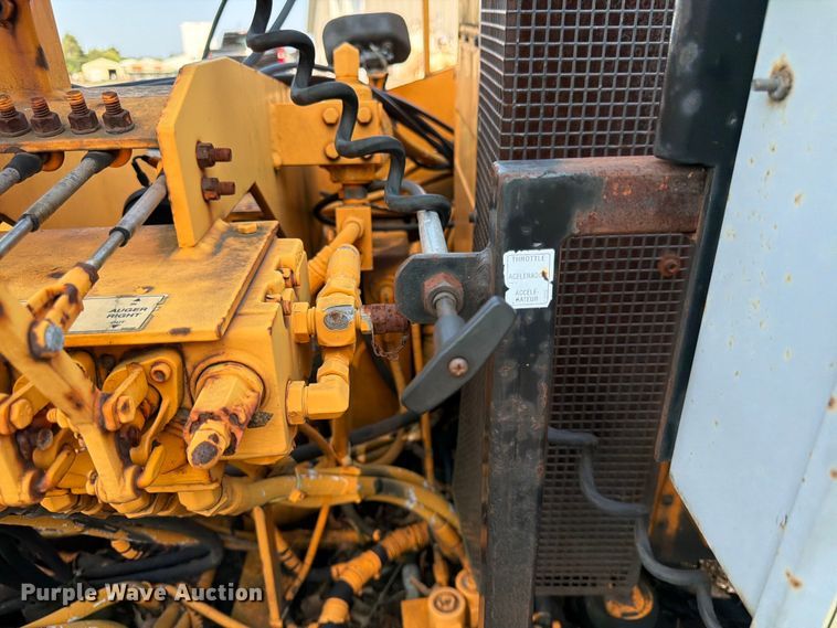 image for item FK3577 2006 LeeBoy L8500 T paver