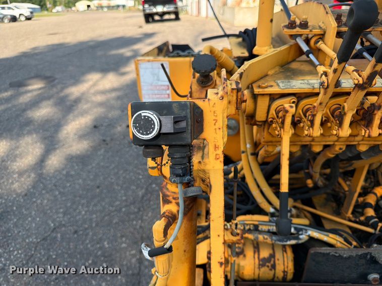 image for item FK3577 2006 LeeBoy L8500 T paver