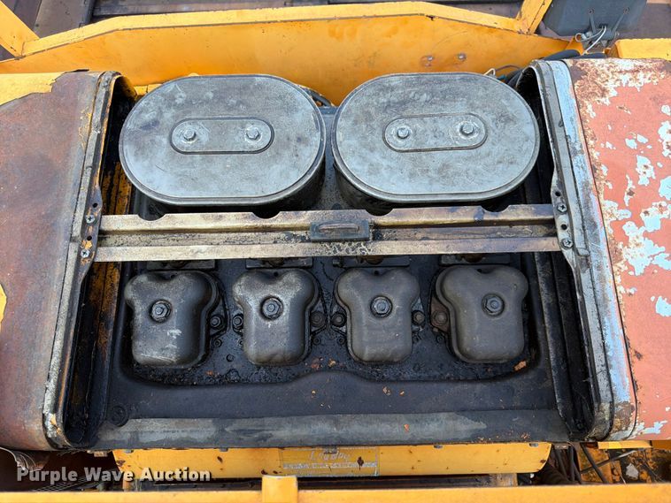 image for item FK3577 2006 LeeBoy L8500 T paver