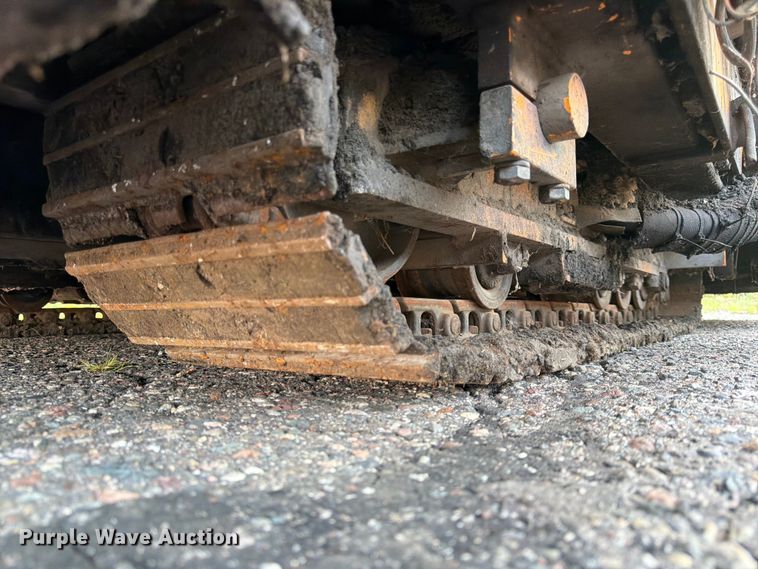 image for item FK3577 2006 LeeBoy L8500 T paver