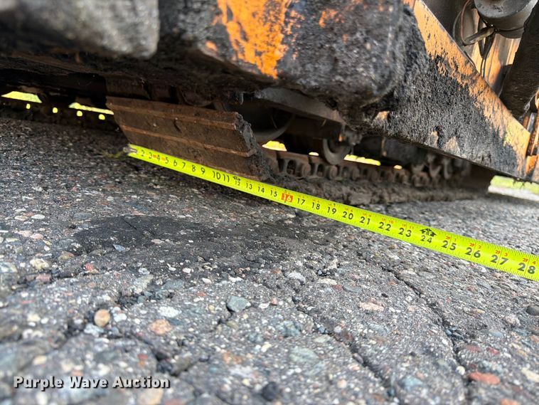 image for item FK3577 2006 LeeBoy L8500 T paver