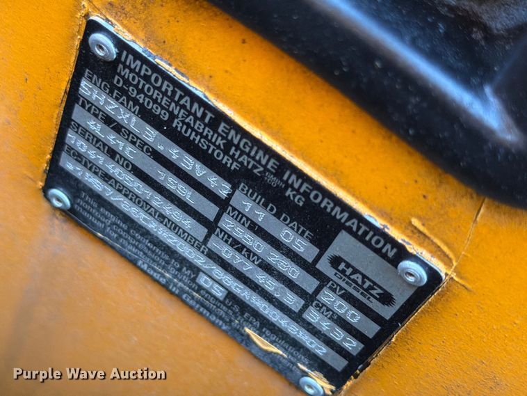 image for item FK3577 2006 LeeBoy L8500 T paver