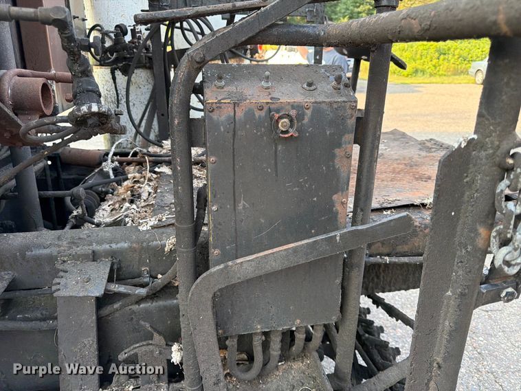 image for item FK3578 1979 International CO-1710B oil distributor truck