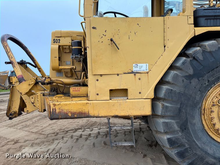image for item FK3582 1976 Caterpillar 627B conventional scraper 