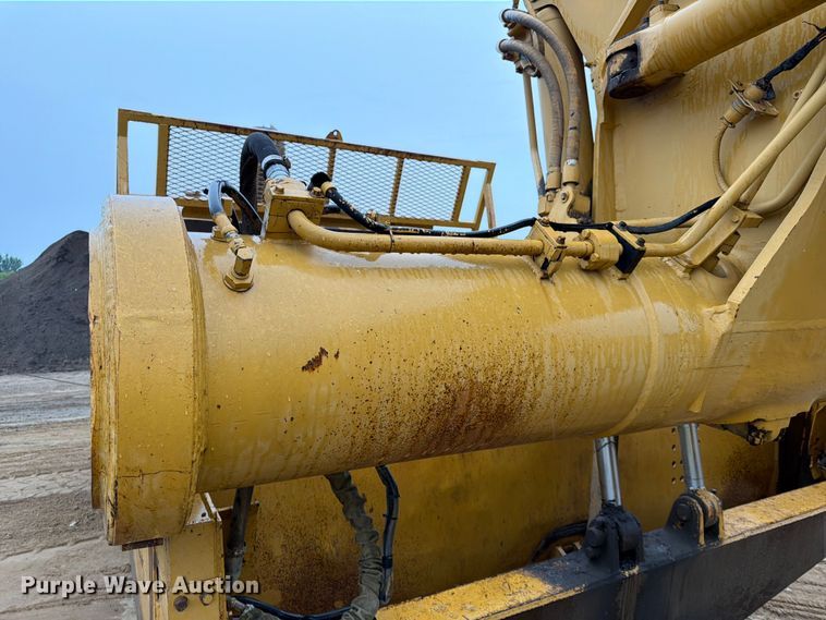 image for item FK3582 1976 Caterpillar 627B conventional scraper 