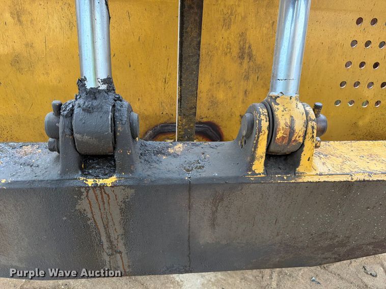 image for item FK3582 1976 Caterpillar 627B conventional scraper 