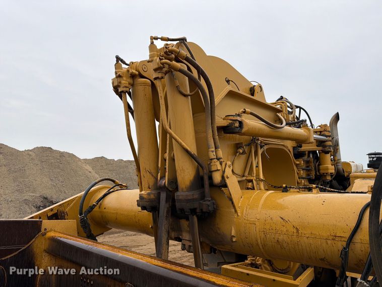 image for item FK3582 1976 Caterpillar 627B conventional scraper 
