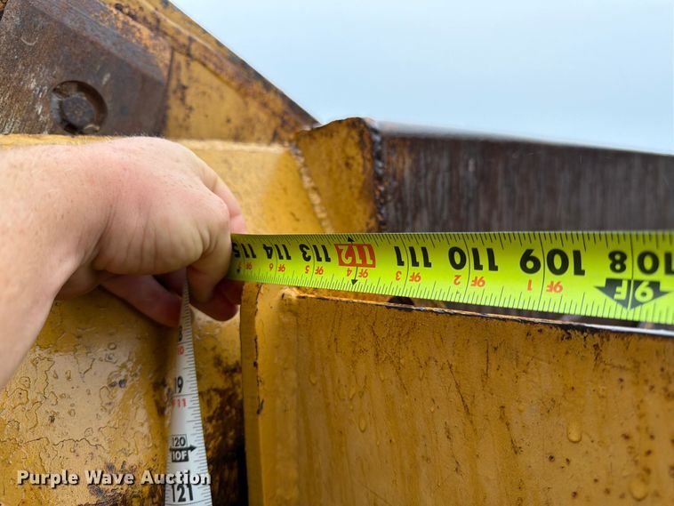 image for item FK3582 1976 Caterpillar 627B conventional scraper 