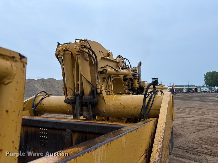 image for item FK3582 1976 Caterpillar 627B conventional scraper 