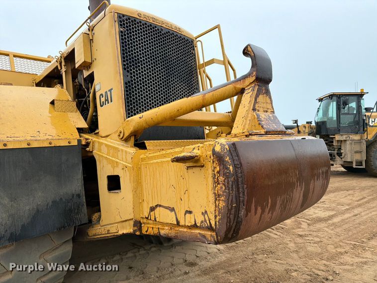 image for item FK3582 1976 Caterpillar 627B conventional scraper 