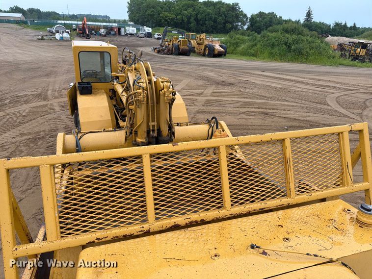 image for item FK3582 1976 Caterpillar 627B conventional scraper 