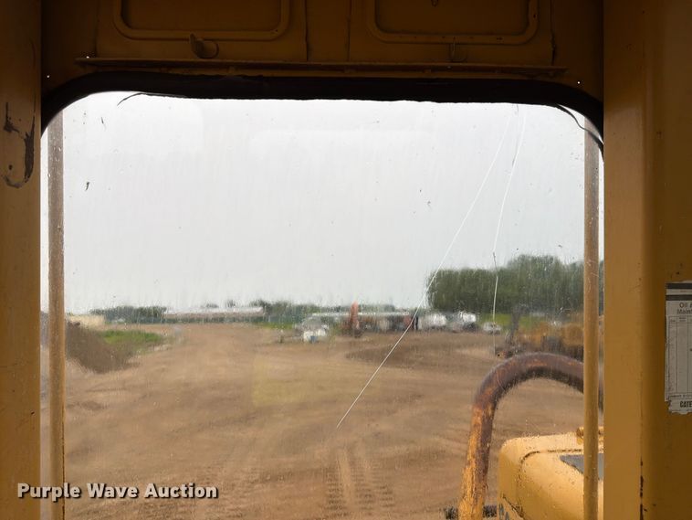 image for item FK3582 1976 Caterpillar 627B conventional scraper 