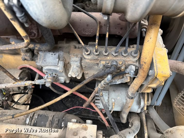 image for item FK3582 1976 Caterpillar 627B conventional scraper 