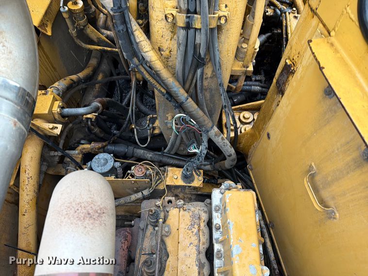 image for item FK3582 1976 Caterpillar 627B conventional scraper 