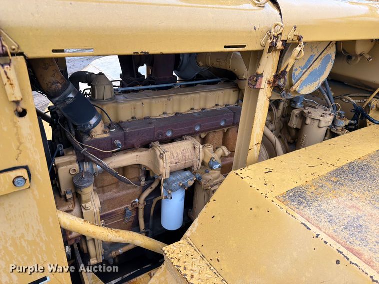 image for item FK3582 1976 Caterpillar 627B conventional scraper 