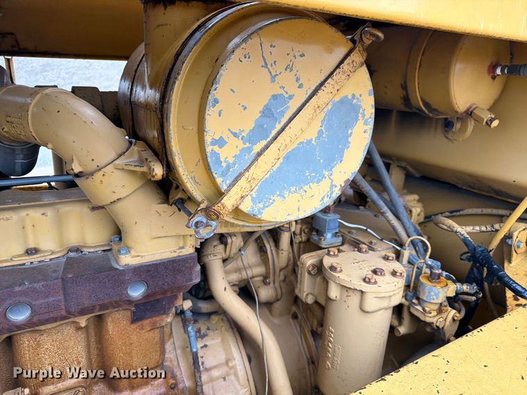 image for item FK3582 1976 Caterpillar 627B conventional scraper 