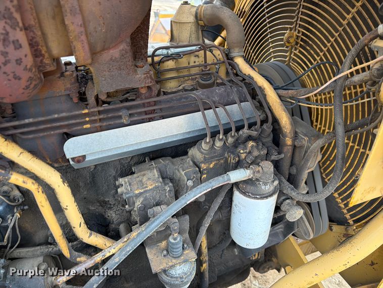 image for item FK3582 1976 Caterpillar 627B conventional scraper 