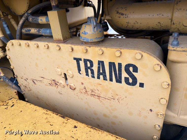 image for item FK3582 1976 Caterpillar 627B conventional scraper 