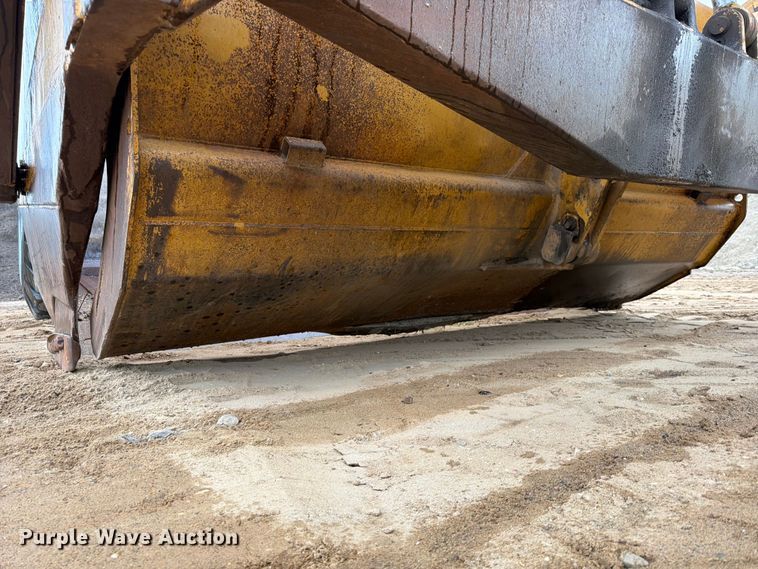image for item FK3582 1976 Caterpillar 627B conventional scraper 