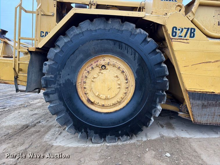 image for item FK3582 1976 Caterpillar 627B conventional scraper 