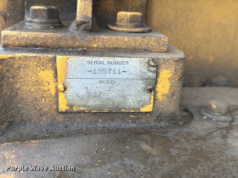 image for item FK3582 1976 Caterpillar 627B conventional scraper 