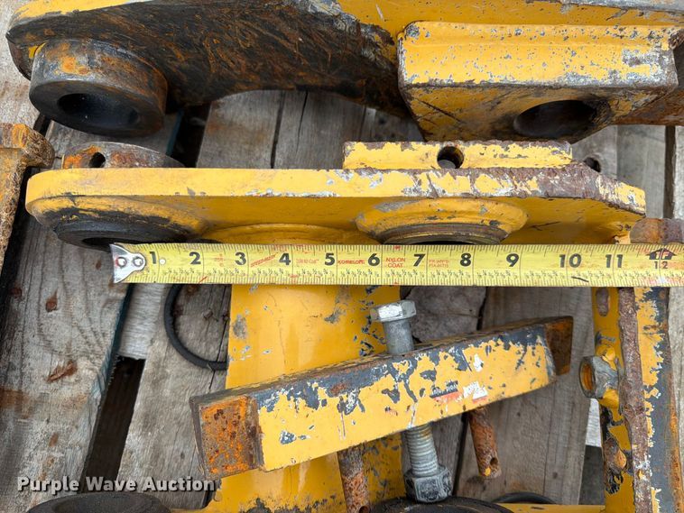 image for item FK3594 Mini excavator side links
