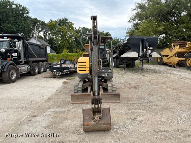image for item FK3597 2012 Volvo EC35C mini excavator