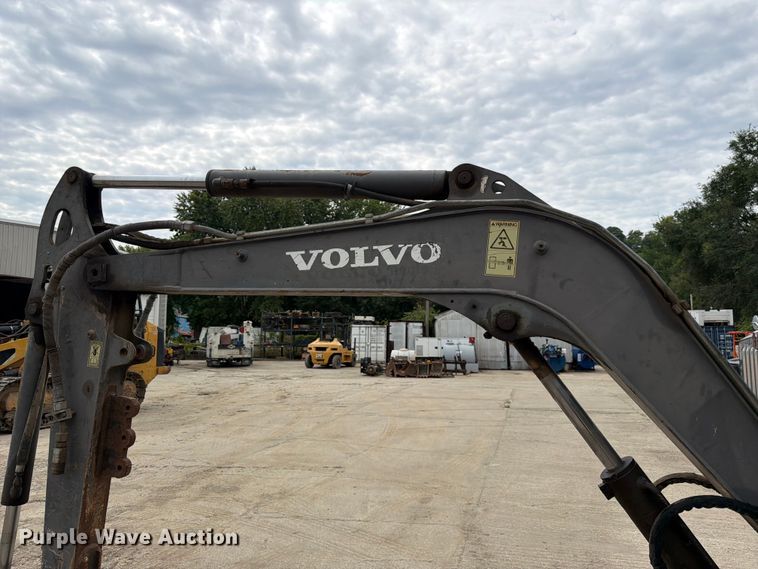 image for item FK3597 2012 Volvo EC35C mini excavator