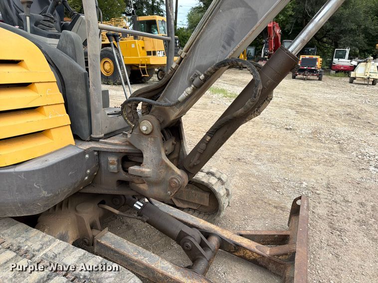 image for item FK3597 2012 Volvo EC35C mini excavator