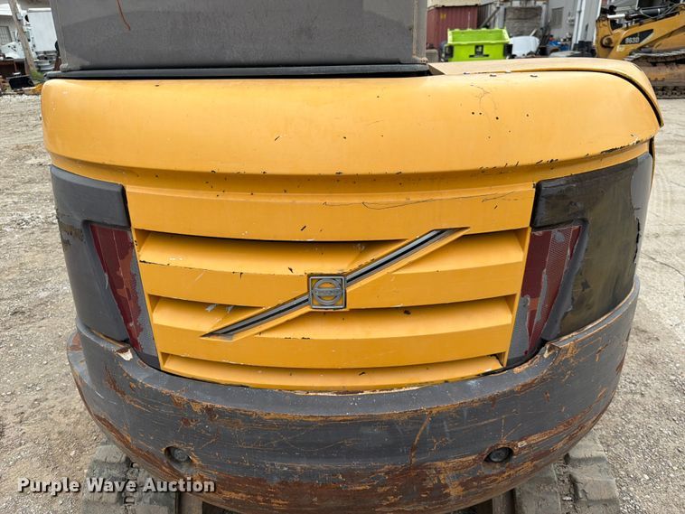 image for item FK3597 2012 Volvo EC35C mini excavator