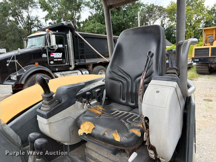 image for item FK3597 2012 Volvo EC35C mini excavator