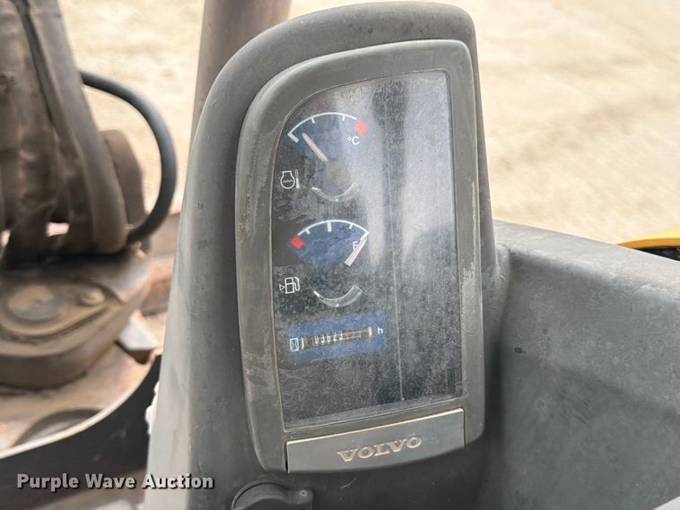 image for item FK3597 2012 Volvo EC35C mini excavator