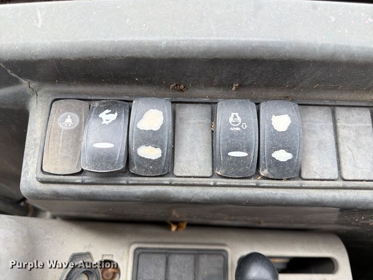 image for item FK3597 2012 Volvo EC35C mini excavator