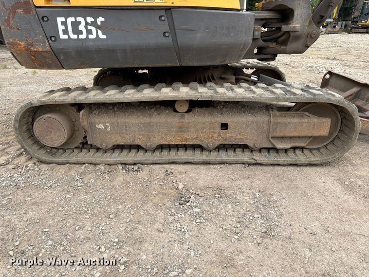 image for item FK3597 2012 Volvo EC35C mini excavator