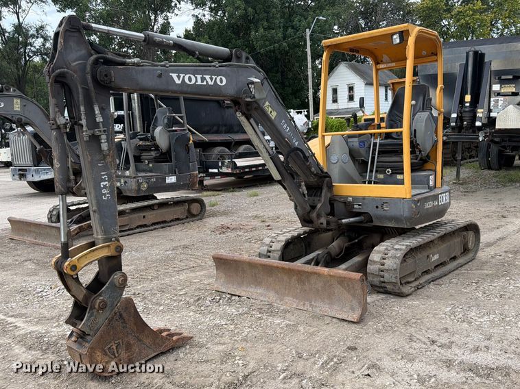 2011 Volvo ECR38 mini excavator