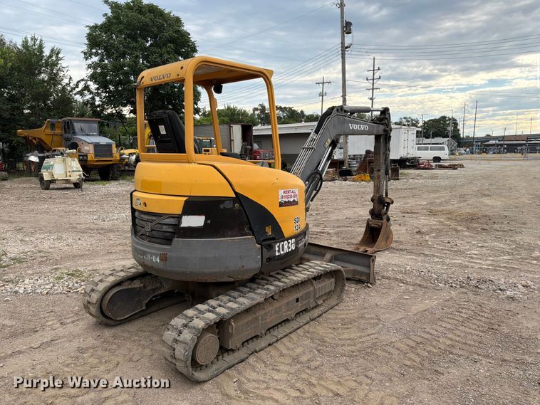 image for item FK3598 2011 Volvo ECR38 mini excavator