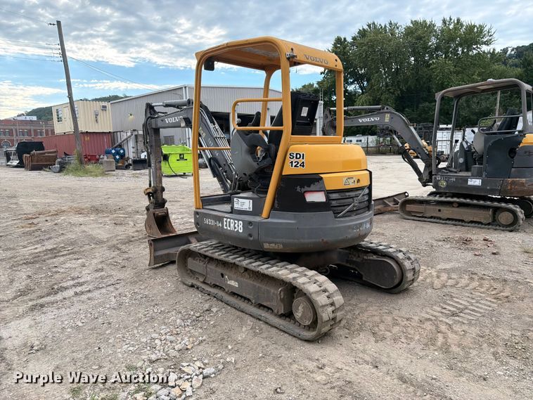 image for item FK3598 2011 Volvo ECR38 mini excavator