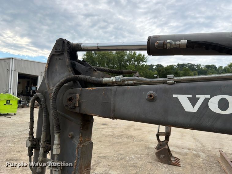 image for item FK3598 2011 Volvo ECR38 mini excavator