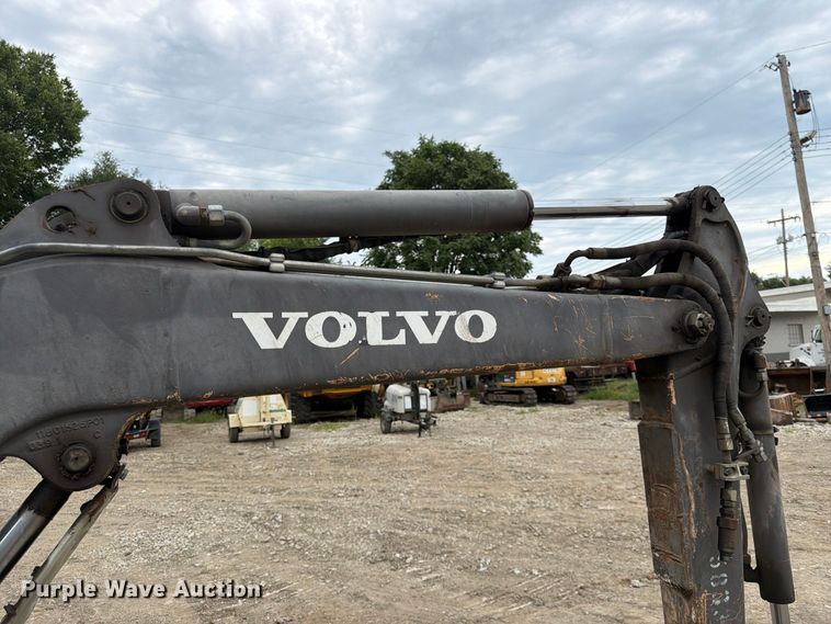 image for item FK3598 2011 Volvo ECR38 mini excavator